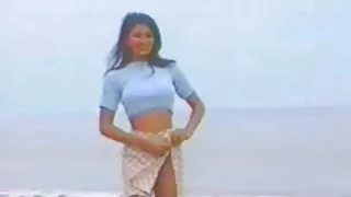 Tgirl Camilla je pojebala guzicu dječaka od 19 godina